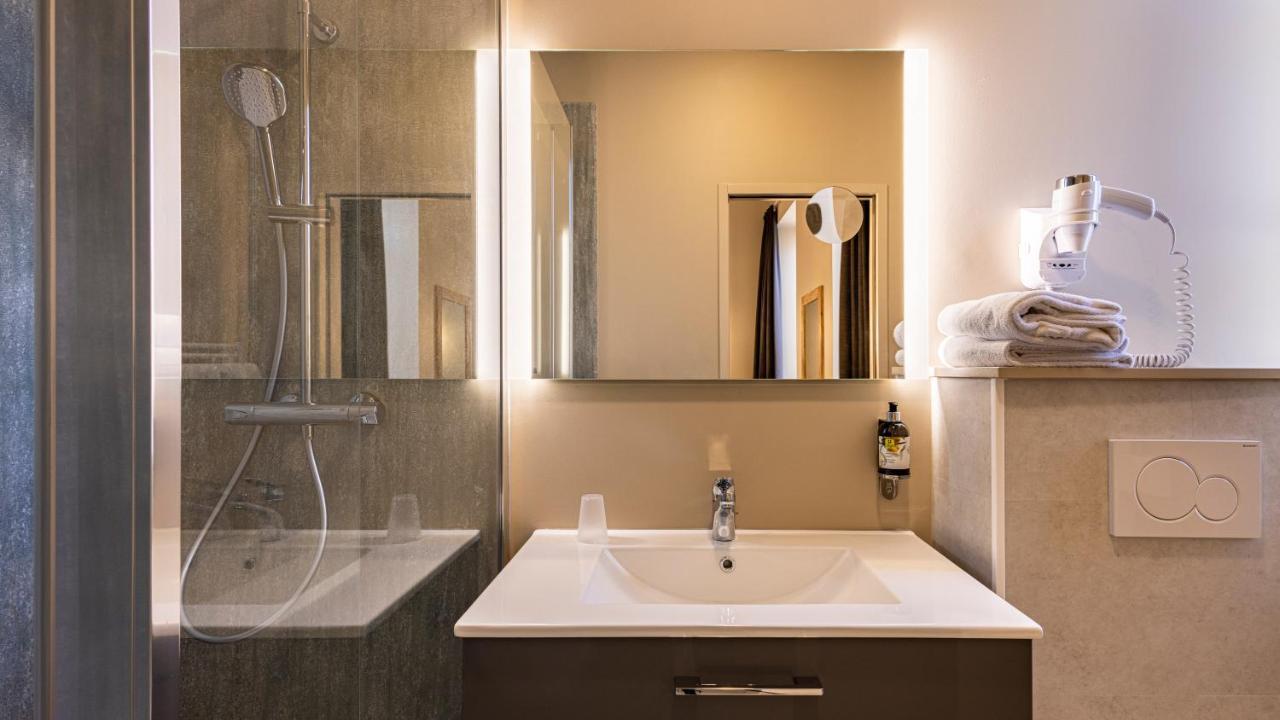 Logis Hostellerie Bressane Saint-Germain-du-Bois Esterno foto